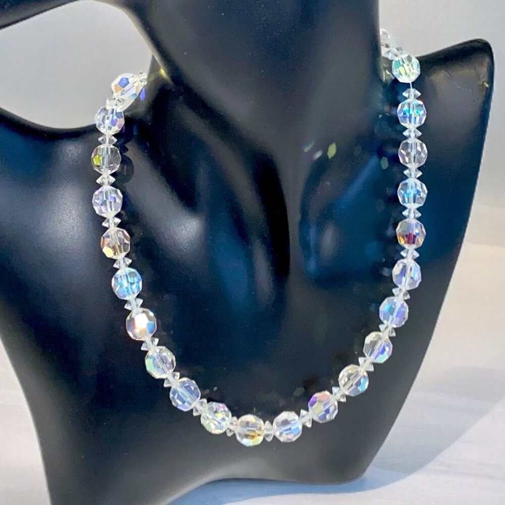 Vintage Single Strand Glass Crystal Iridescent Aurora Borealis Choker Necklace